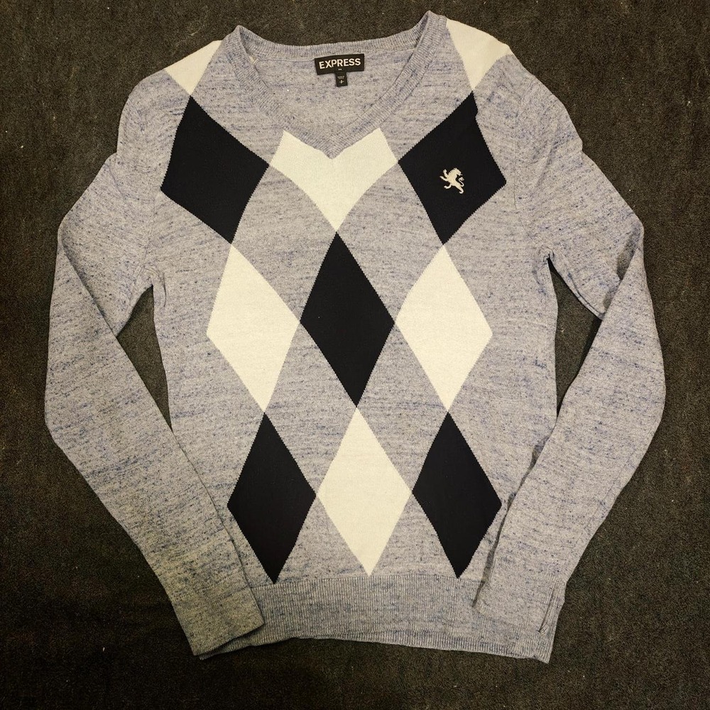 Express Women Blue Argyle V-Neck Cotton Knit Sweater Size S Lion Logo